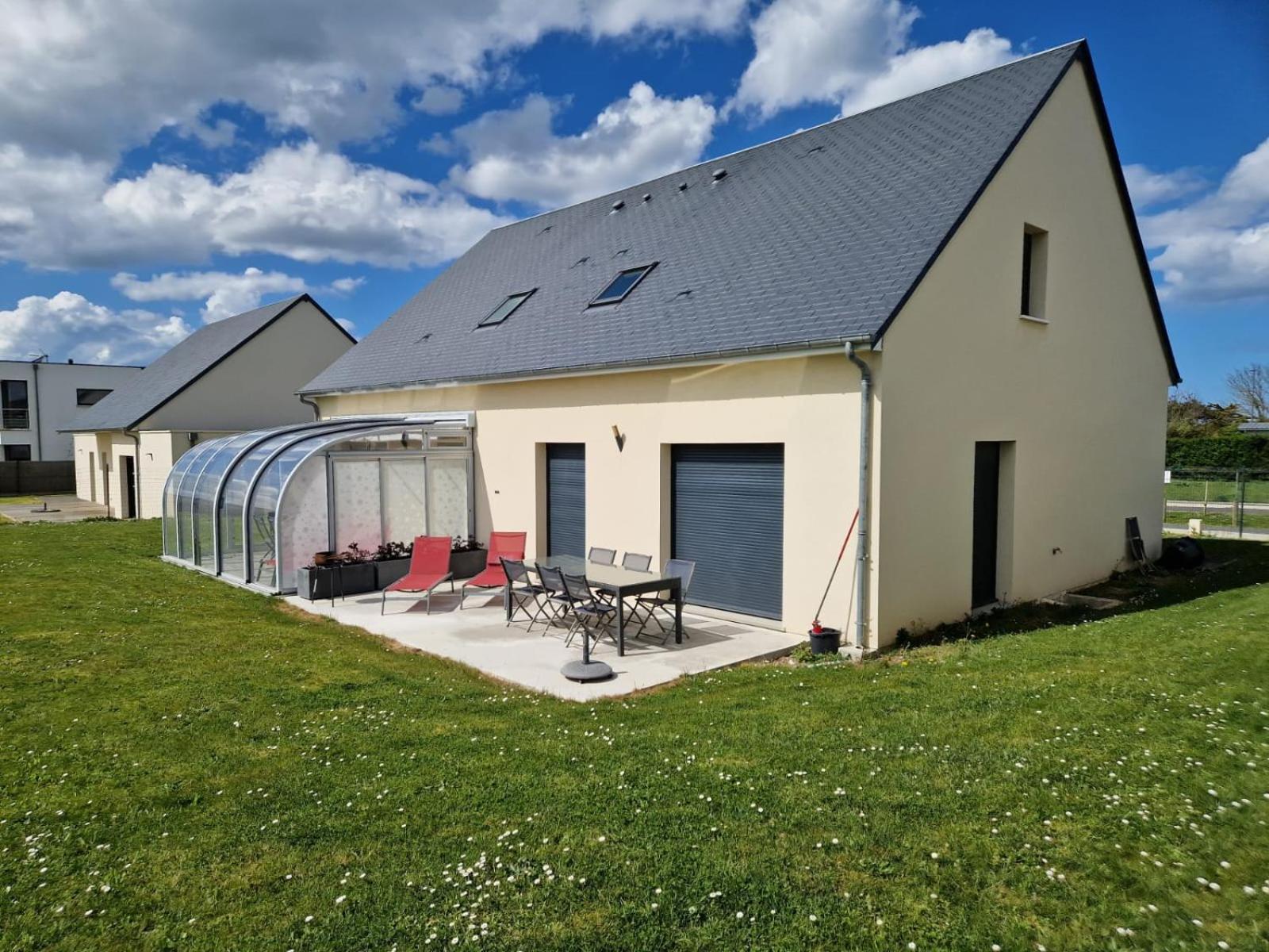 Sherman & Willy Jeep - 2 Maisons De Vacances, 4Min A Pied De La Plage - Parking Prive - Wifi Gratuit - Terrasse - Calme Saint-Côme-de-Fresné Exterior foto