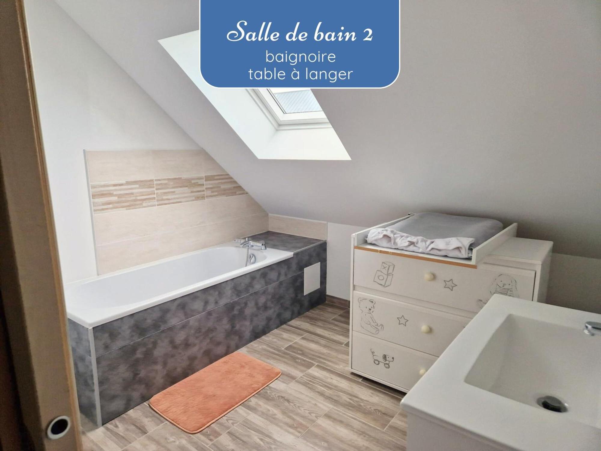 Sherman & Willy Jeep - 2 Maisons De Vacances, 4Min A Pied De La Plage - Parking Prive - Wifi Gratuit - Terrasse - Calme Saint-Côme-de-Fresné Habitación foto